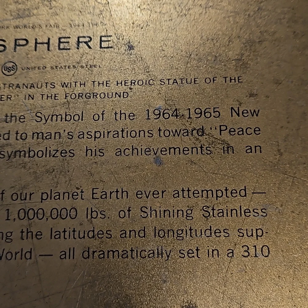 Vintage 1964 1965 New York World's Fair commemorative souvenir tray UNISPHERE